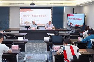 波波：若是季后赛文班本场就会打 不看录像不会相信热身还会受伤