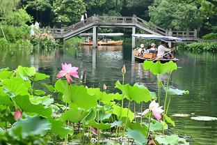 莱万、坎塞洛累积黄牌本轮停赛，京多安、滕森再吃黄牌将缺战皇马